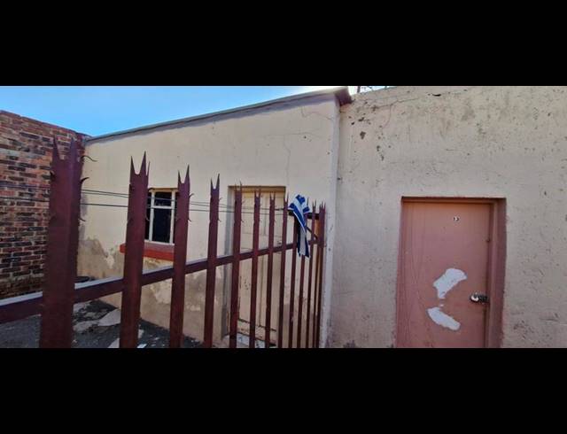 26 BEDROOM HOUSE FOR SALE IN BRAKPAN CENTRAL